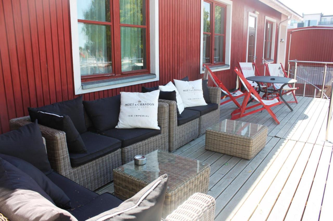 Paernu Jahtklubi Kuelalistemaja Hotel Exterior foto